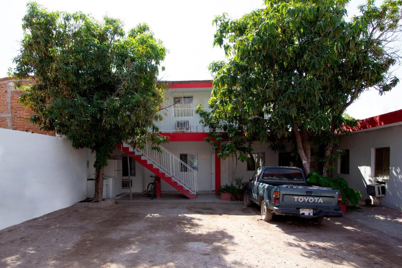 Oyo Casa De Huespedes San Jose Hotel Guaymas Exterior photo